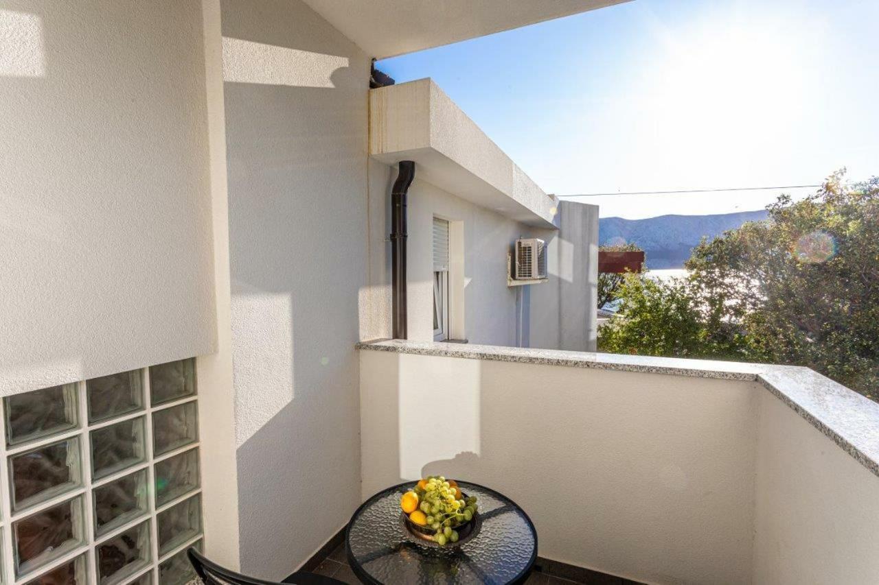 Dolores D&D, Baska Baška Exterior foto